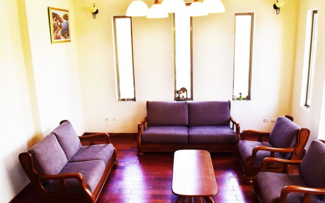 Cot Addis Hostel