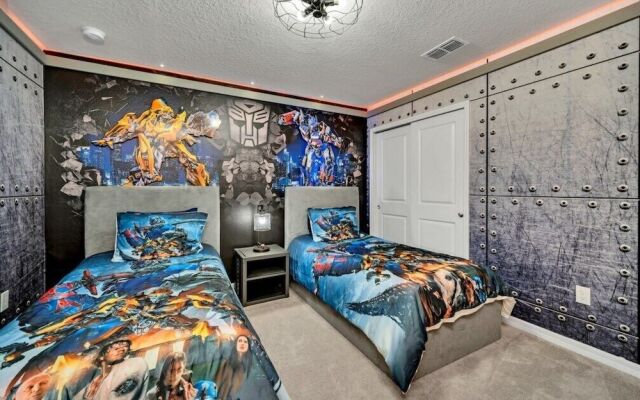 Phillips 8Bed Family Friendly Retreat