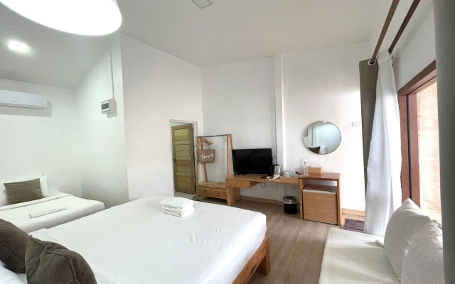 Tonsak Resort