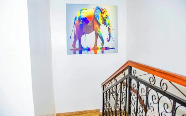 Net Luna Villa Hotel and Tours