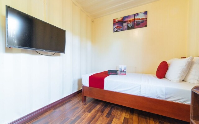 RedDoorz Plus near Puerto Princesa City Hall