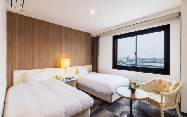 City Hotel Airport in Prince