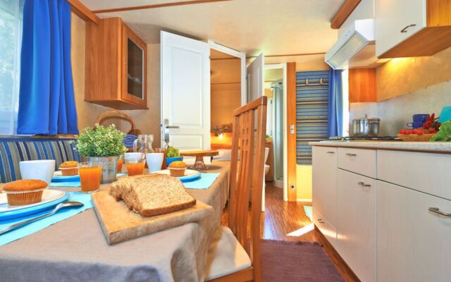 Camping Village Baia Domizia