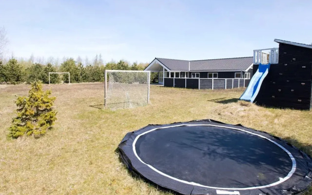 9 Person Holiday Home in Vaeggerlose-by Traum