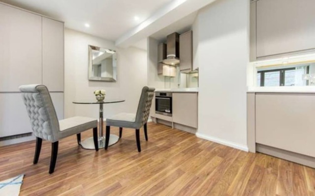 1 Bedroom Garden Flat In Hammersmith