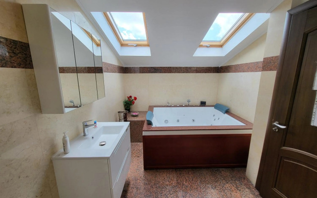 Mega Mall Monza Super Spa