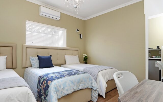 Camdene Guesthouse and sc apartments