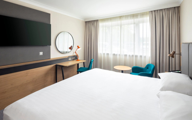 Holiday Inn London-Gatwick Airport by IHG