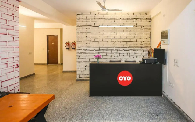 Oyo Flagship 702599 Hotel Amira Residency