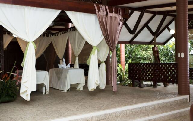 Aninga Lodge