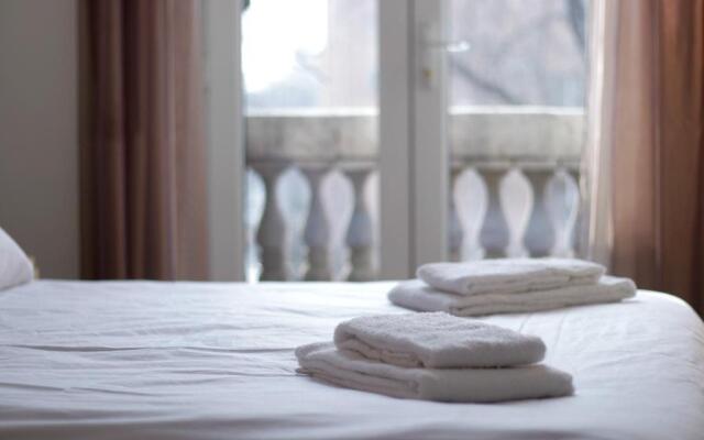 Stay Inn Apartments at Saryan Street