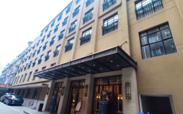 TOWO Shangpin Hotel (Nanchang Railway Station Normal University Qingshan Lake Campus Branch)