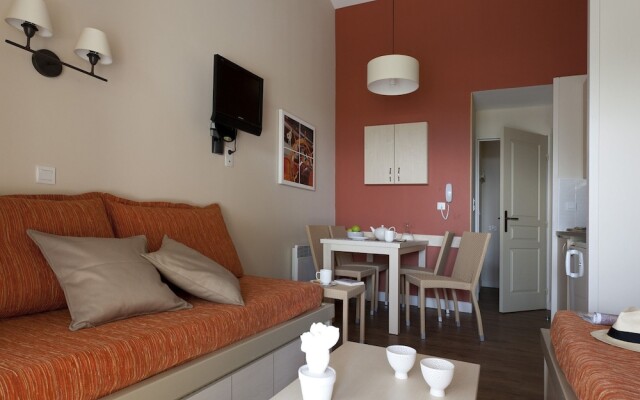 Provençal Apartment Near the Beautiful bay of Saint-tropez