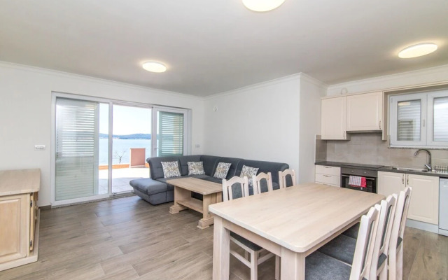 Apartments Villa Marija II on the beach