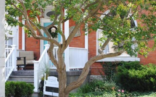 A Night at Rosehurst