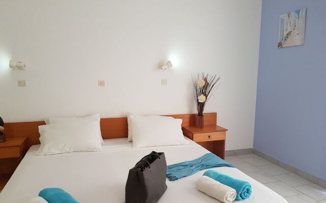 Pyrgos Hotel Apartments