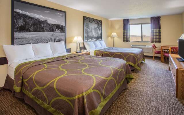 Super 8 by Wyndham Remington