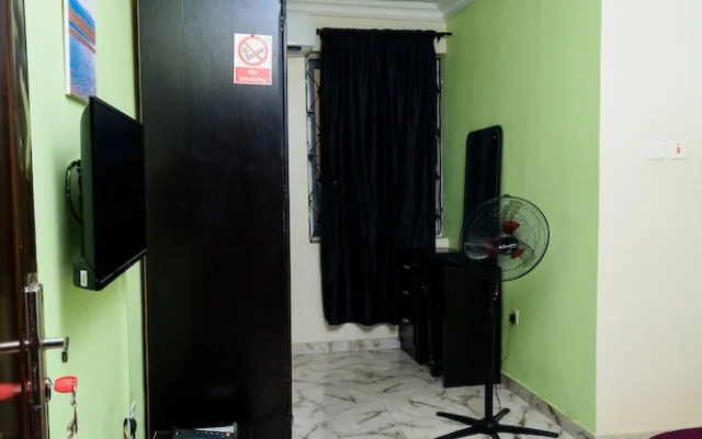 D'Tavern Apartment