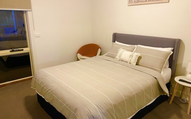 Austral Place 88 via Merri River