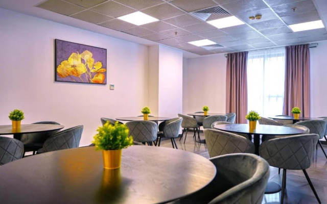 Sir Fundeni Hotel