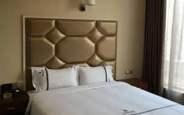 Huangping Tonghai Business Hotel