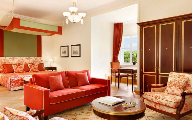 Villa Rothschild, an Autograph Collection Hotel