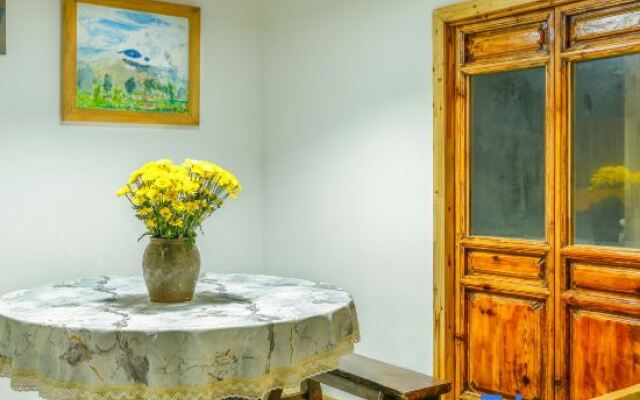 Flowers Hotel