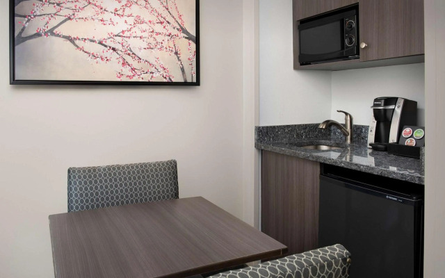 West End Washington DC, Tapestry Collection by Hilton