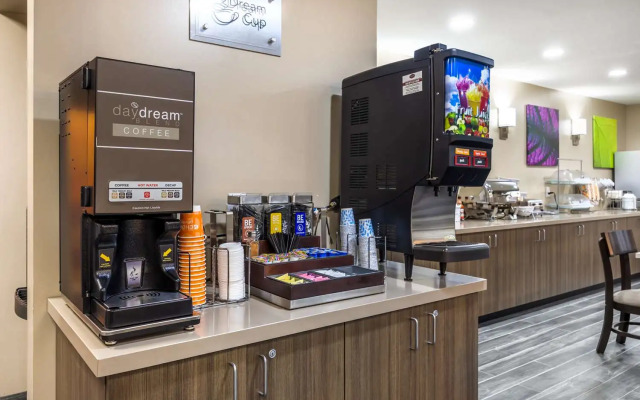 Sleep Inn & Suites Salina I-135