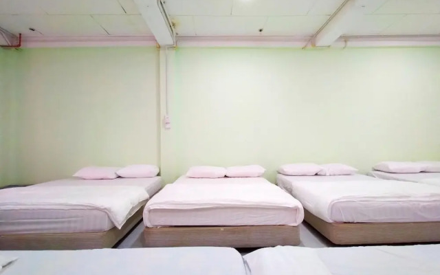 Spot On 89939 Platinum inn