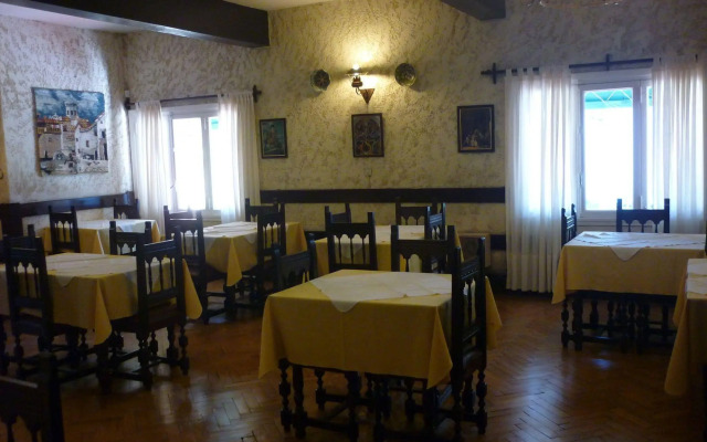 Hotel Los Troncos