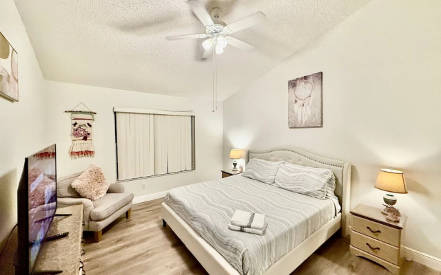 Grand Laguna 3BR Penthouse Near Universal Parks