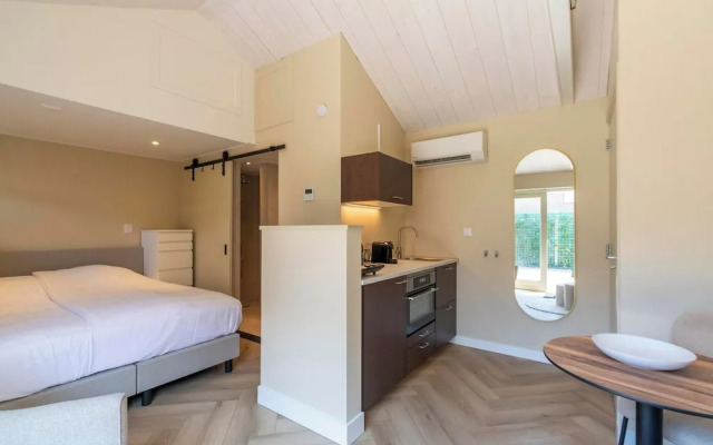 Beautiful Suite on the Village Square
