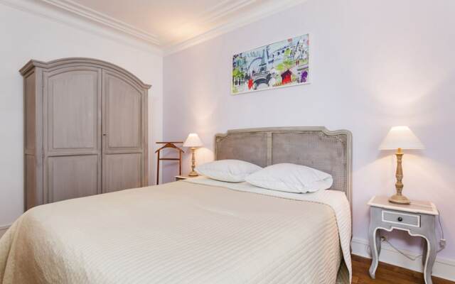 Le Bon Marche - Sevres Private Apartment