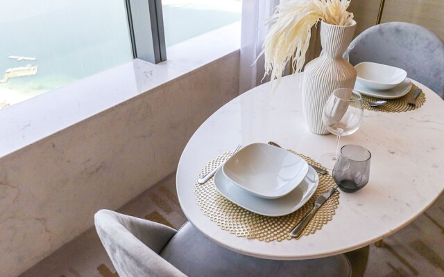 HiGuests - The Palm Tower