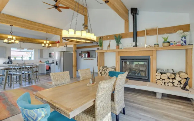 Magnificent Ouray Home w/ Deck & Mountain Views!