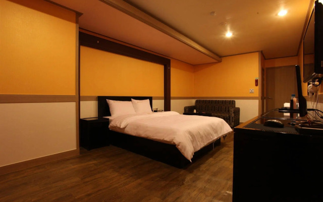 KS Hotel