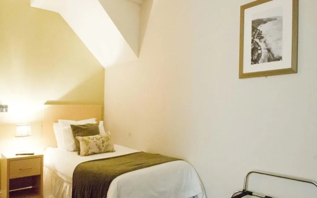 The Rose and Crown Hotel