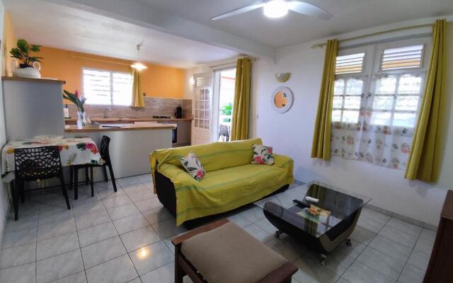 Bungalow with sea view in Deshaies