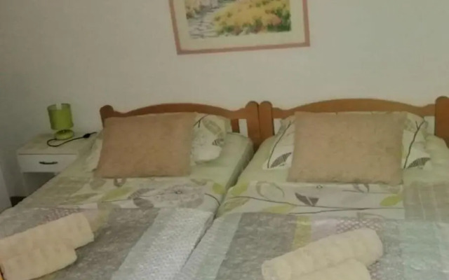 Holiday home Tomy- near Zlatni rat