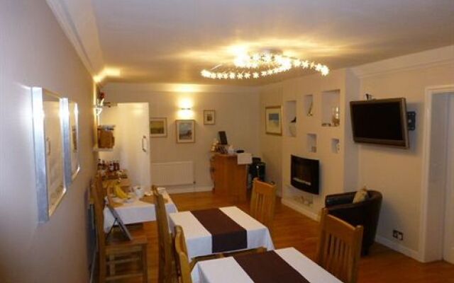Waters Reach Guest House