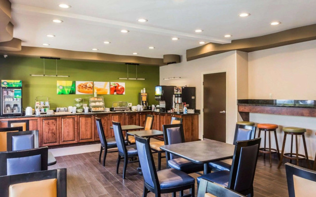 Quality Inn & Suites Birmingham - Highway 280