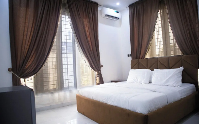 Kyeston Apartment