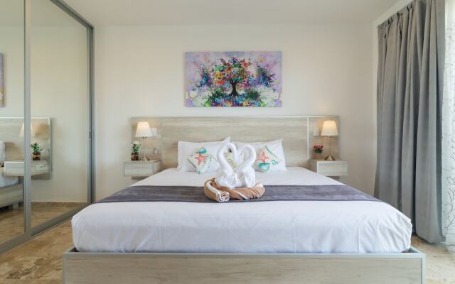 Kuyaan Coral Suites by Alex