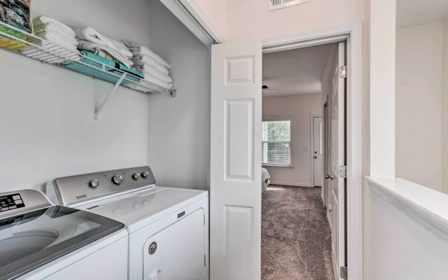 Idyllic Pensacola Home w/ Yard + Fire Pit!