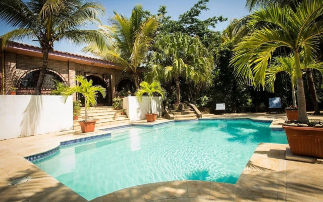 Casa Sunzal Boutique Hotel