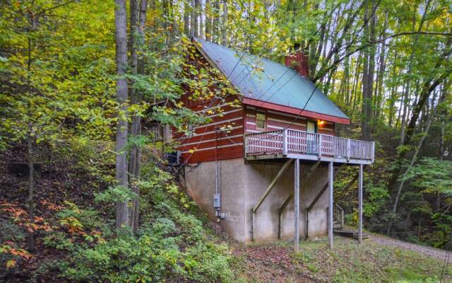 The Honeymooner 1 Bedroom Cabin