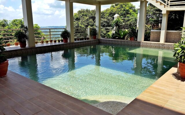 Splash Suites Hotel Tagaytay