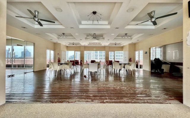 Casa Mutiara Apartments by Moonlight