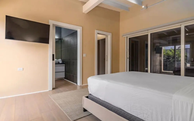 Villa Blue Topaz - Oasis With Pool Hot tub Sauna